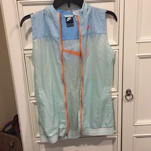 •Workout jacket•